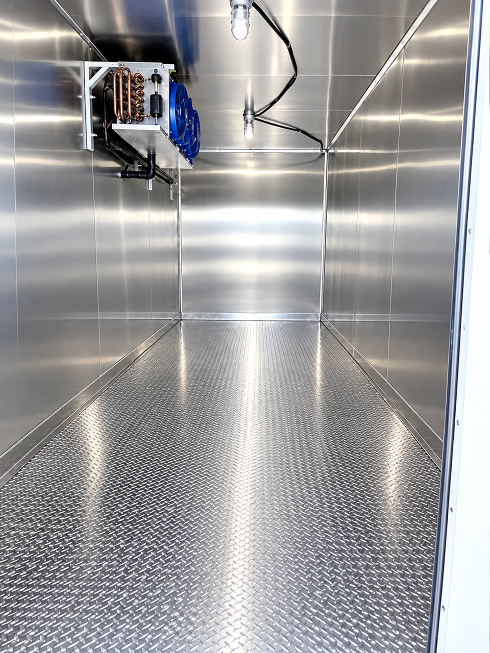 Cooling system inside a 20 ft refrigerated trailer